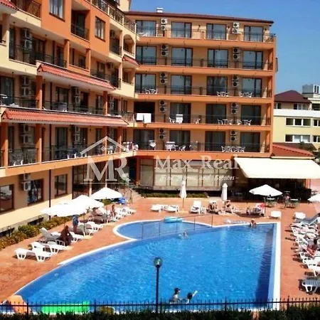 Διαμέρισμα обзаведено студио 25 кв м с една спалня, оборудвана кухня и балкон, подходящо за двама човека